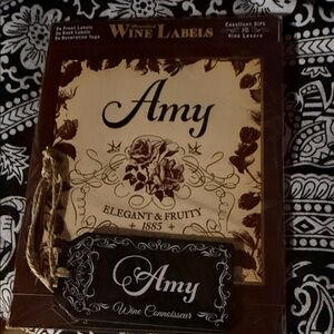 Elegant Wine Labels Set